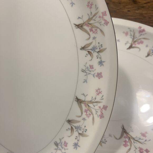 TWO Meito China LUCILLE Large / Small Oval Platters GORGEOUS! Japan Discontinued - Picture 4 of 16